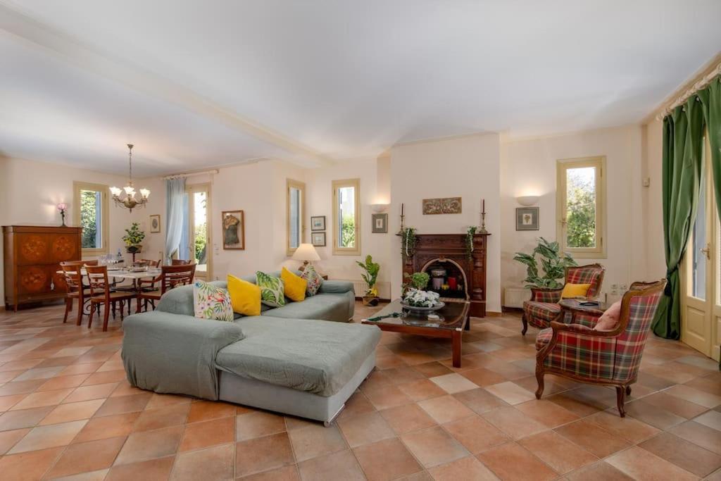 Villa Elmar Aegina Екстериор снимка